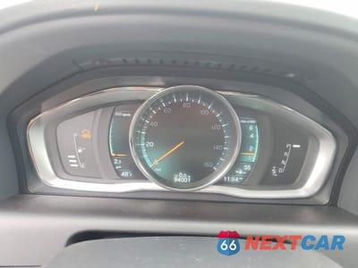 Zdjęcie 9 z 13 samochodu: 2016 VOLVO XC60 T5 PREMIER VIN:YV4612RK8G2830339 - miniatura
