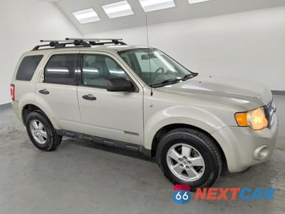 Czwarte zdjęcie samochodu z boku: 2008 FORD ESCAPE XLT VIN:1FMCU03148KB50713 - miniatura
