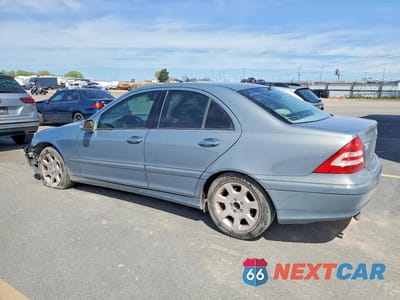 Drugie zdjęcie samochodu z przodu: 2005 MERCEDES-BENZ C 240 4MATIC VIN:WDBRF81J75F648207 - miniatura