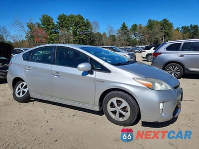 Czwarte zdjęcie samochodu z boku: 2012 TOYOTA PRIUS TWO VIN:JTDKN3DU6C5474664 - miniatura