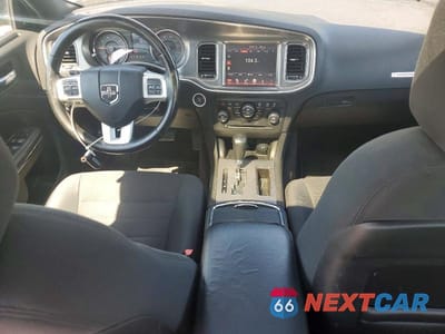 Zdjęcie 8 z 12 samochodu: 2011 DODGE CHARGER VIN:2B3CL3CG9BH505601 - miniatura