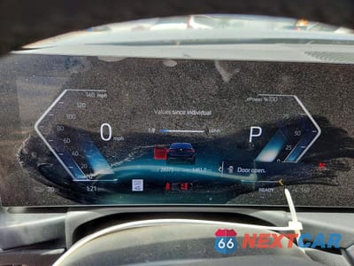 Zdjęcie 9 z 12 samochodu: 2023 BMW I4 EDRIVE 35 VIN:WBY43AW02PFR20949 - miniatura
