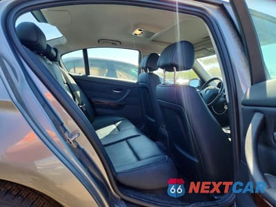 Zdjęcie 10 z 12 samochodu: 2011 BMW 328 XI VIN:WBAPK7G55BNN86622 - miniatura