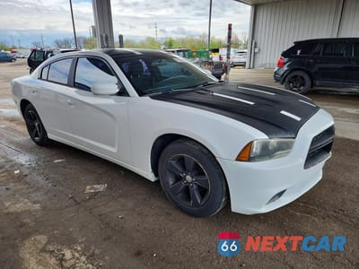 Czwarte zdjęcie samochodu z boku: 2011 DODGE CHARGER SE VIN:2B3CL3CG5BH567349 - miniatura