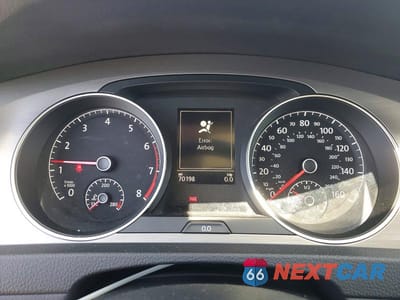 Zdjęcie 9 z 11 samochodu: 2016 VOLKSWAGEN GOLF S VIN:3VW217AU1GM026580 - miniatura