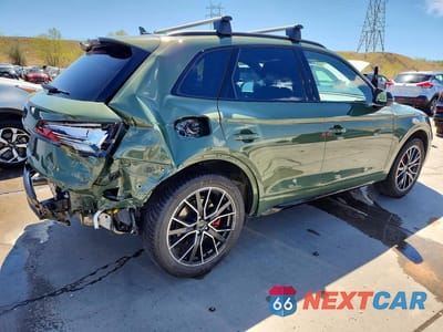 Trzecie zdjęcie samochodu z tyłu: 2025 AUDI SQ5 PREMIUM PLUS VIN:WA1B4AFY4S2032550 - miniatura