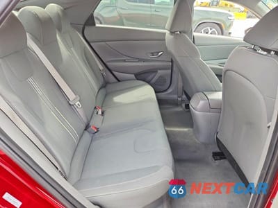 Zdjęcie 10 z 12 samochodu: 2021 HYUNDAI ELANTRA HYBRID BLUE VIN:KMHLM4AJXMU009413 - miniatura
