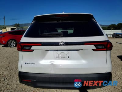Zdjęcie 6 z 14 samochodu: 2025 TOYOTA GRAND HIGHLANDER HYBRID LE VIN:5TDACAB54SS049079 - miniatura