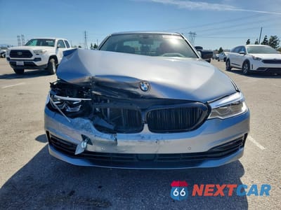Piąte zdjęcie samochodu w środku: 2017 BMW 540 XI VIN:WBAJE7C34HG887476 - miniatura
