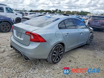 Trzecie zdjęcie samochodu z tyłu: 2018 VOLVO S60 DYNAMIC VIN:YV126MFL2J2453293 - miniatura