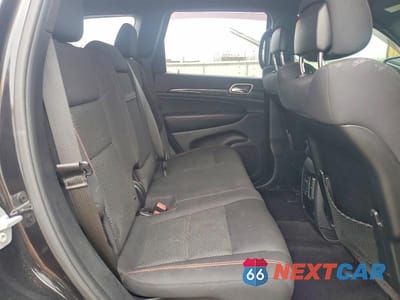 Zdjęcie 11 z 12 samochodu: 2016 JEEP GRAND CHEROKEE LAREDO VIN:1C4RJFAGXGC454381 - miniatura