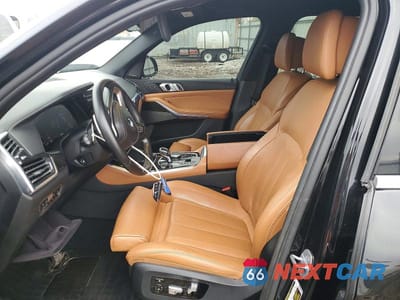 Zdjęcie 7 z 13 samochodu: 2019 BMW X5 XDRIVE40I VIN:5UXCR6C57KLK88645 - miniatura