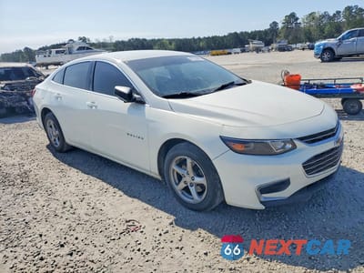 Czwarte zdjęcie samochodu z boku: 2017 CHEVROLET MALIBU LS VIN:1G1ZB5ST8HF177144 - miniatura