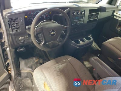 Zdjęcie 8 z 13 samochodu: 2012 CHEV EXPRESS G2500 VIN:1GCWGFCA0C1138133 - miniatura