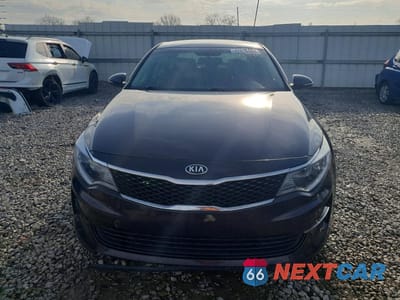 Piąte zdjęcie samochodu w środku: 2018 KIA OPTIMA LX VIN:KNAGT4L39J5239650 - miniatura