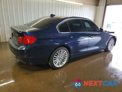 Trzecie zdjęcie samochodu z tyłu: 2014 BMW 335 XI VIN:WBA3B9C53EF588593 - miniatura