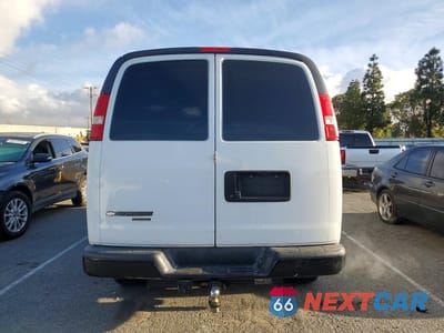 Zdjęcie 6 z 13 samochodu: 2016 CHEVROLET EXPRESS G2500 VIN:1GCWGAFF4G1297236 - miniatura