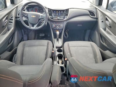 Zdjęcie 8 z 13 samochodu: 2018 CHEVROLET TRAX 1LT VIN:3GNCJLSBXJL271427 - miniatura