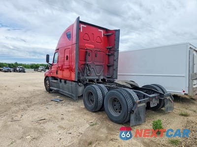 Trzecie zdjęcie samochodu z tyłu: 2020 FREIGHTLINER CASCADIA 126 SEMI TRUCK VIN:3AKJHHDR9LSLJ7280 - miniatura