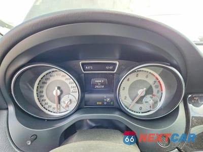 Zdjęcie 9 z 12 samochodu: 2014 MERCEDES-BENZ CLA 250 4MATIC VIN:WDDSJ4GB3EN097733 - miniatura