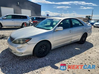 2002 TOYOTA CAMRY SE V6 4T1BF30K92U500529 - główne zdjęcie licytacji z USA - miniatura