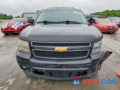 Piąte zdjęcie samochodu w środku: 2013 CHEVROLET TAHOE K1500 LT VIN:1GNSKBE0XDR341681 - miniatura