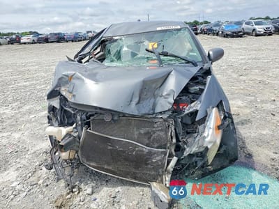 Piąte zdjęcie samochodu w środku: 2012 HONDA INSIGHT VIN:JHMZE2H35CS006483 - miniatura