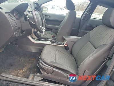 Zdjęcie 7 z 11 samochodu: 2010 FORD FOCUS SE VIN:1FAHP3CN9AW116776 - miniatura