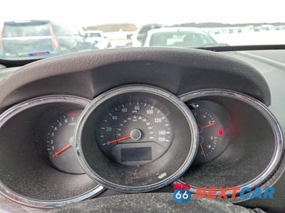 Zdjęcie 9 z 14 samochodu: 2013 KIA SORENTO EX VIN:5XYKUDA62DG387691 - miniatura