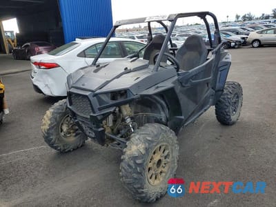 Drugie zdjęcie samochodu z przodu: 2019 POLARIS RZR UTILITY VEHICLE VIN:3NSVBE874KH590970 - miniatura
