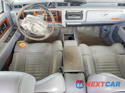 Zdjęcie 8 z 12 samochodu: 1990 CADILLAC FLEETWOOD 60 SPECIAL VIN:1G6CS5332L4248387 - miniatura