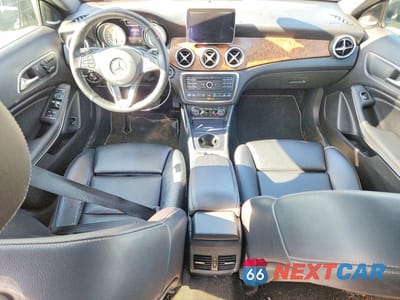 Zdjęcie 8 z 12 samochodu: 2016 MERCEDES-BENZ GLA 250 4MATIC VIN:WDCTG4GB3GJ229651 - miniatura