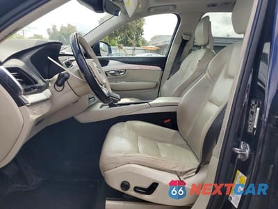 Zdjęcie 7 z 11 samochodu: 2016 VOLVO XC90 T5 VIN:YV4102XK6G1072233 - miniatura