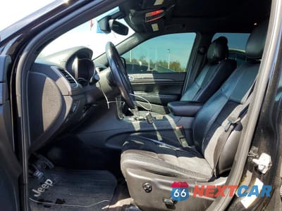 Zdjęcie 7 z 12 samochodu: 2018 JEEP GRAND CHEROKEE LAREDO VIN:1C4RJFAG7JC273293 - miniatura