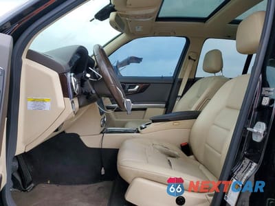 Zdjęcie 7 z 13 samochodu: 2014 MERCEDES-BENZ GLK 350 VIN:WDCGG5HB1EG316576 - miniatura