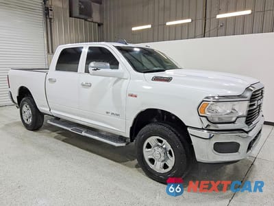 Czwarte zdjęcie samochodu z boku: 2020 RAM 2500 BIG HORN VIN:3C6UR5DJ1LG139844 - miniatura