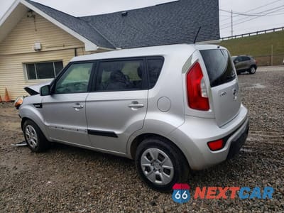 Drugie zdjęcie samochodu z przodu: 2012 KIA SOUL BASE VIN:KNDJT2A54C7422687 - miniatura