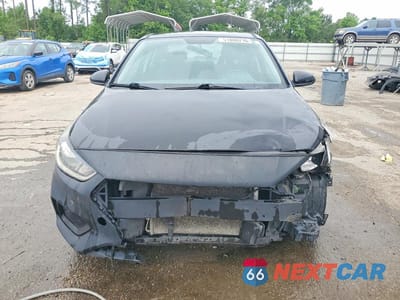 Piąte zdjęcie samochodu w środku: 2019 HYUNDAI ACCENT SE VIN:3KPC24A39KE073109 - miniatura
