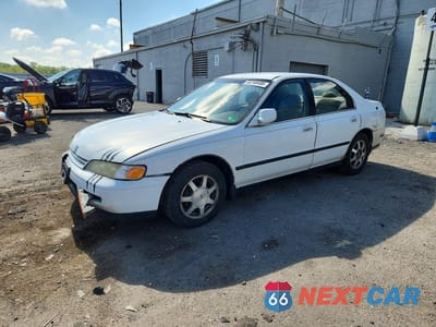 1994 HONDA ACCORD LX 1HGCD5632RA062069 - główne zdjęcie licytacji z USA - miniatura