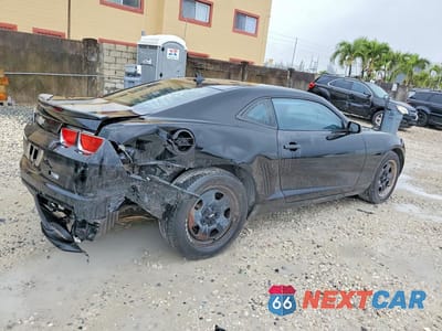Trzecie zdjęcie samochodu z tyłu: 2011 CHEVROLET CAMARO LS VIN:2G1FA1ED1B9139158 - miniatura