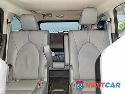 Zdjęcie 10 z 14 samochodu: 2025 TOYOTA HIGHLANDER HYBRID PLATINUM VIN:5TDEBRCH7SS686608 - miniatura