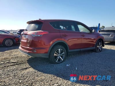 Trzecie zdjęcie samochodu z tyłu: 2018 TOYOTA RAV4 XLE VIN:JTMWFREV4JD110576 - miniatura