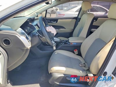 Zdjęcie 7 z 13 samochodu: 2020 HONDA CLARITY VIN:JHMZC5F1XLC001458 - miniatura