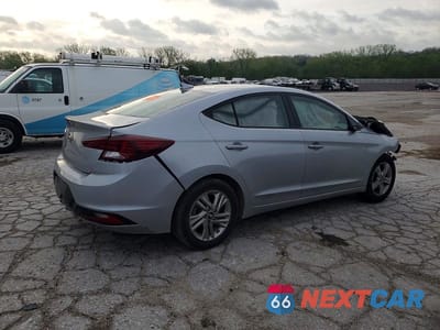 Trzecie zdjęcie samochodu z tyłu: 2020 HYUNDAI ELANTRA VALUE EDITION VIN:KMHD84LF3LU086608 - miniatura