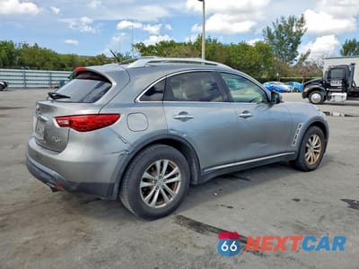 Trzecie zdjęcie samochodu z tyłu: 2010 INFINITI FX35 BASE VIN:JN8AS1MW7AM852461 - miniatura