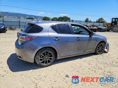 Trzecie zdjęcie samochodu z tyłu: 2012 LEXUS CT 200 VIN:JTHKD5BH3C2084013 - miniatura