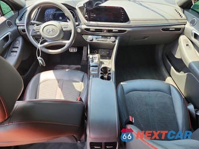 Zdjęcie 8 z 12 samochodu: 2022 HYUNDAI SONATA SEL PLUS VIN:5NPEJ4J20NH136147 - miniatura