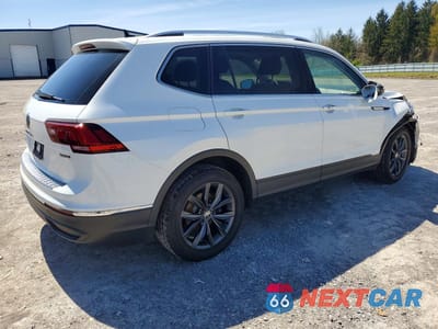 Trzecie zdjęcie samochodu z tyłu: 2023 VOLKSWAGEN TIGUAN SE VIN:3VVMB7AX0PM025649 - miniatura