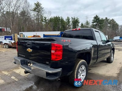 Czwarte zdjęcie samochodu z boku: 2019 CHEVROLET SILVERADO LD K1500 LT VIN:2GCVKPEC1K1197103 - miniatura