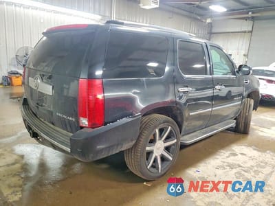 Trzecie zdjęcie samochodu z tyłu: 2008 CADILLAC ESCALADE LUXURY VIN:1GYFK63818R130993 - miniatura
